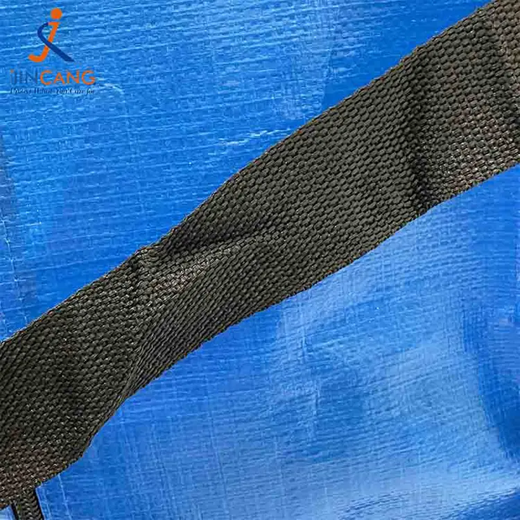 अतिरिक्त ठूला चलिरहेको झोलाहरू