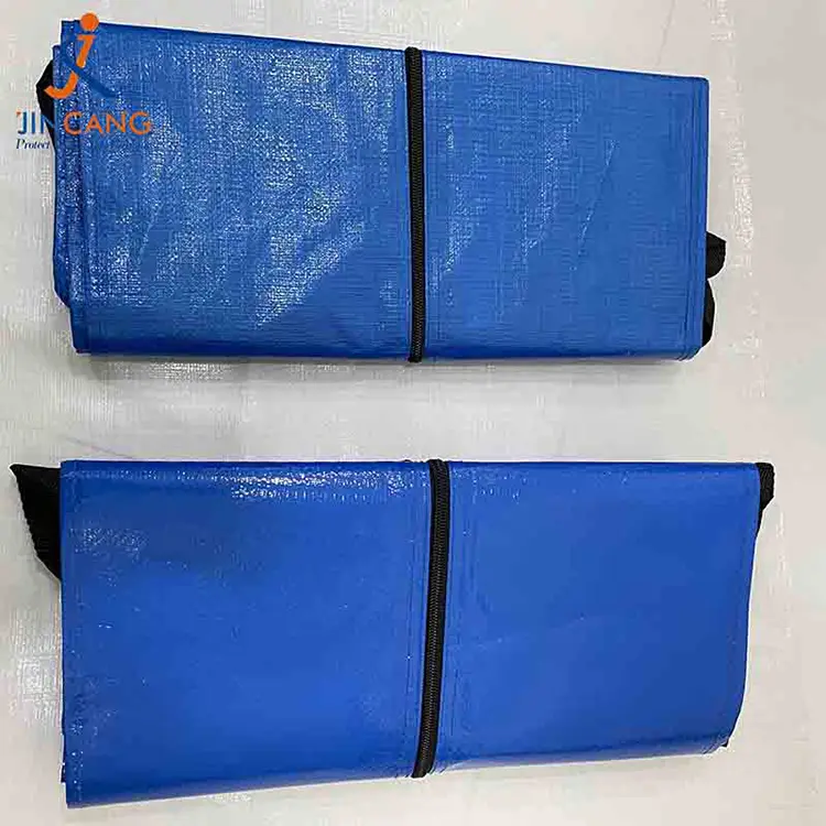 अतिरिक्त ठूला चलिरहेको झोलाहरू